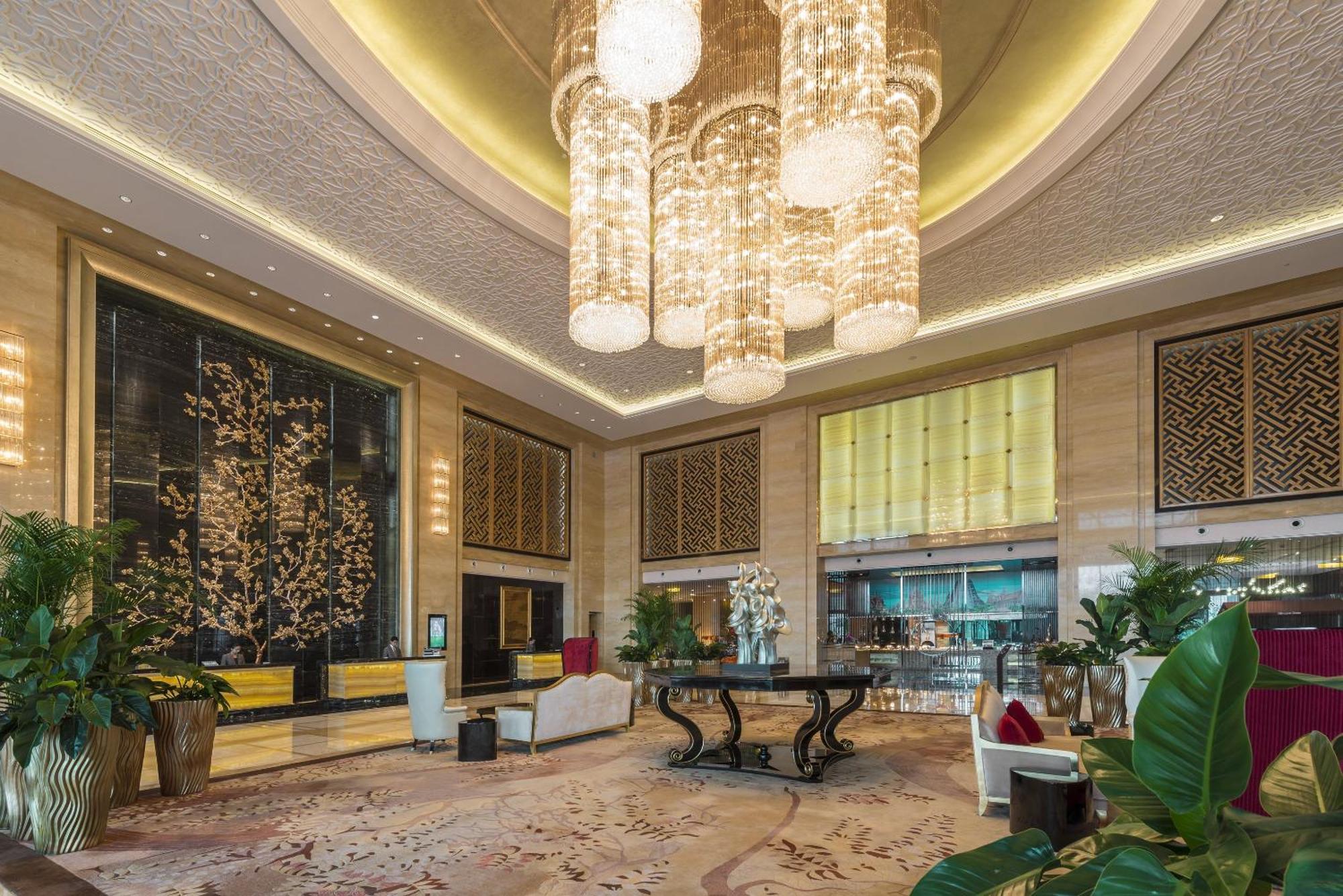 Intercontinental Shijiazhuang By Ihg Hotel Exterior photo