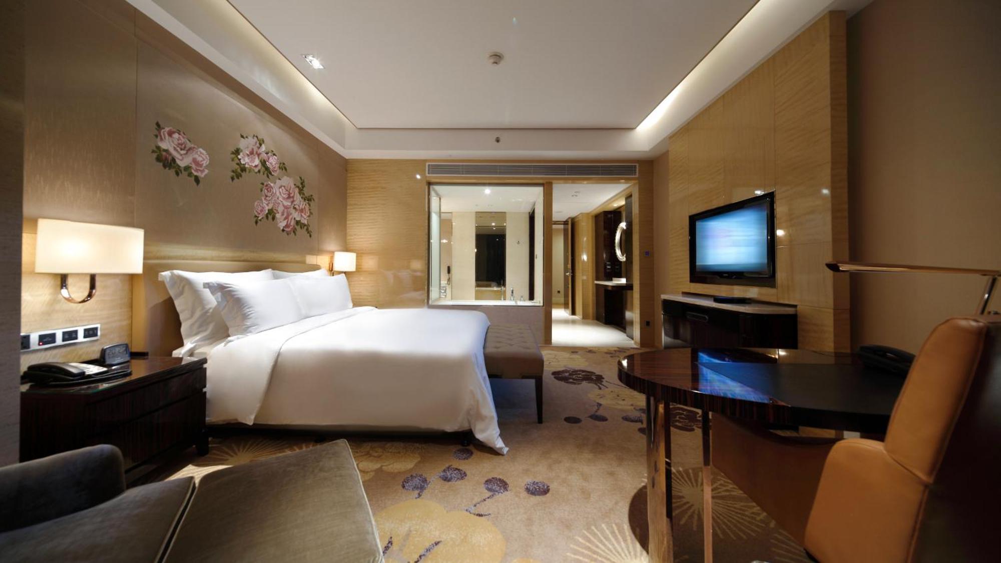Intercontinental Shijiazhuang By Ihg Hotel Exterior photo